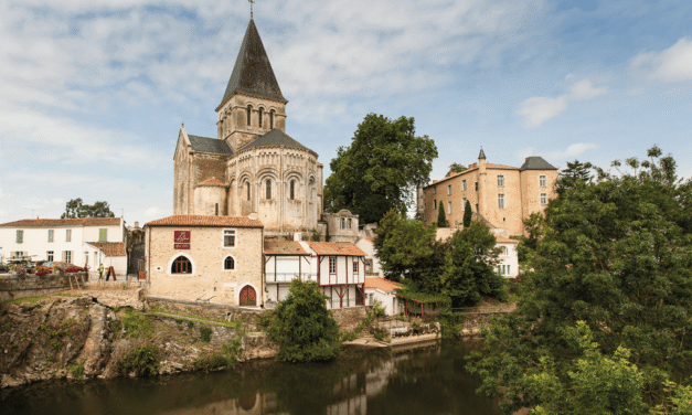 Découverte de Mareuil sur Lay Dissais